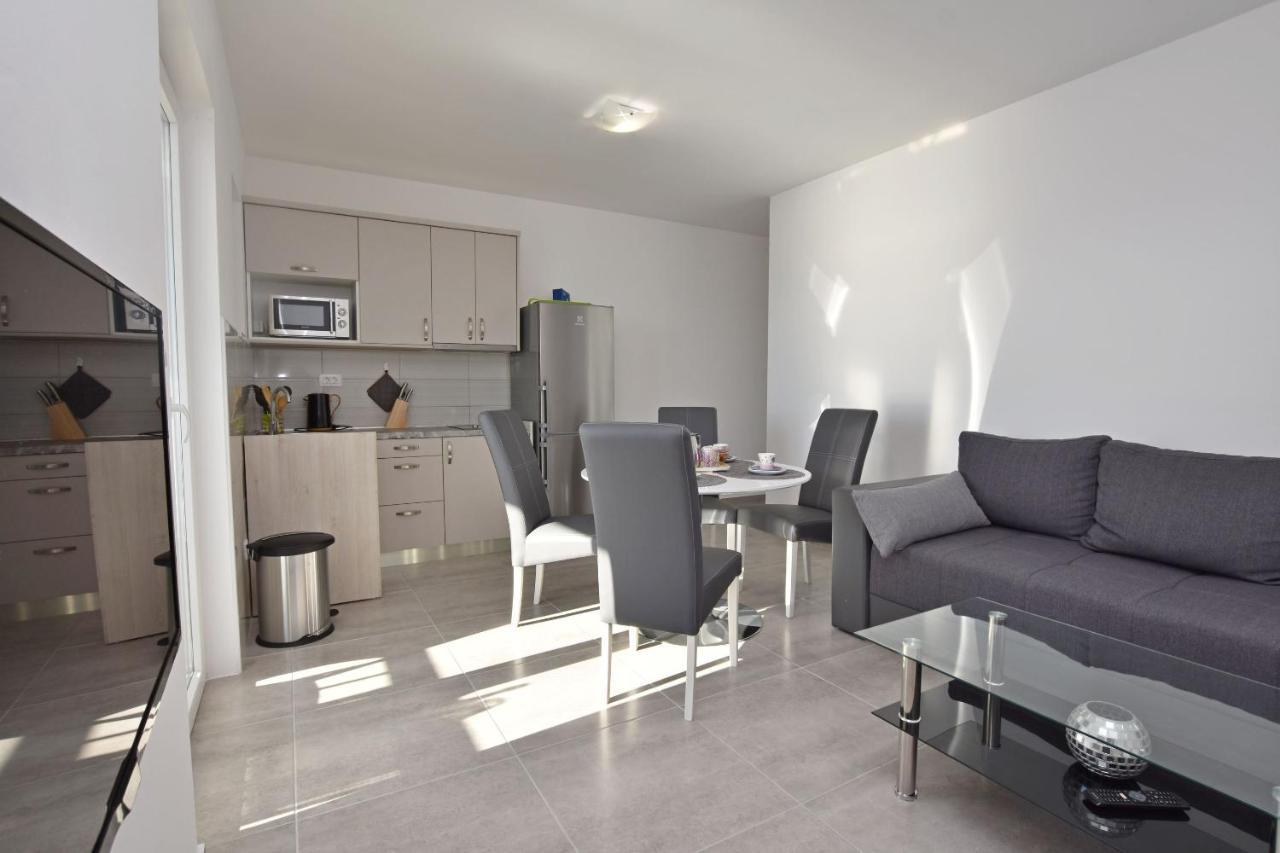 Apartments Danolic Pisak Eksteriør billede